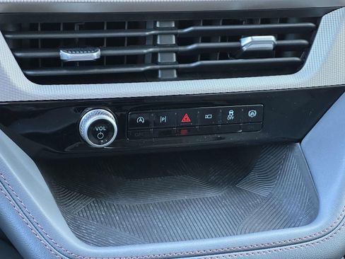 Used 2025 Ford Explorer Active image 20