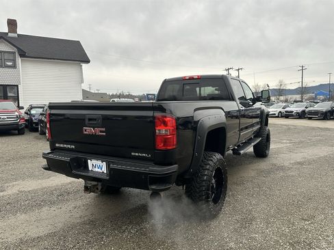 Used 2016 GMC Sierra 3500 Denali w/ Duramax Plus Package image 40