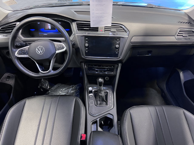 Used 2024 Volkswagen Tiguan SE FWD image 19