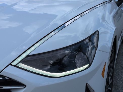 Used 2021 Hyundai Sonata Limited FWD image 10