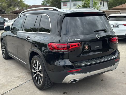 Used 2023 Mercedes-Benz GLB 250 4MATIC image 5