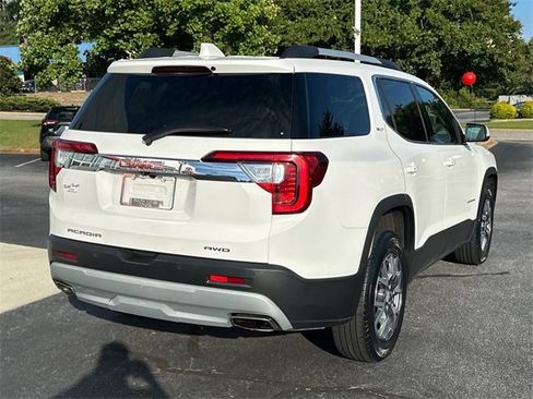 Used 2023 GMC Acadia SLT image 3