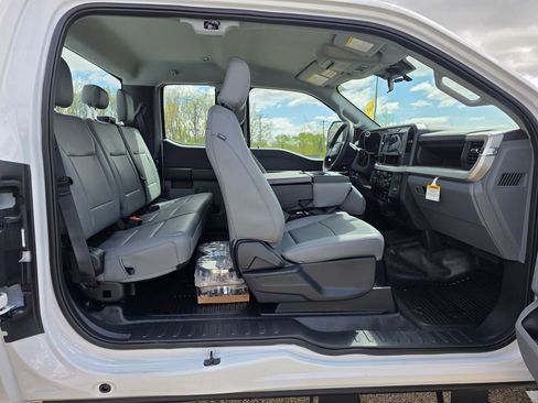New 2026 Ford F350 XL w/ XL Chrome Package AWD/4WD image 31