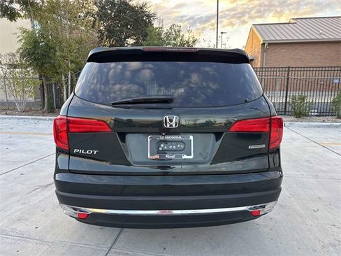Used 2016 Honda Pilot Touring image 6