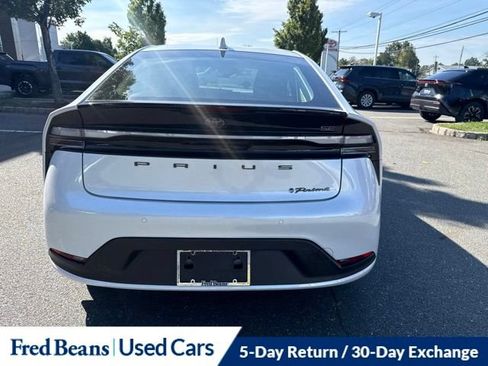 Used 2024 Toyota Prius Prime FWD image 11