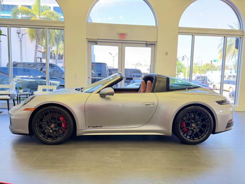 Used 2025 Porsche 911 Targa 4 GTS image 8