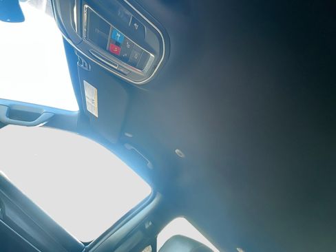 Used 2024 Jeep Wagoneer Series II w/ Flexible Seating Group image 23