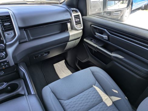 Used 2025 RAM 1500 Big Horn AWD/4WD image 16