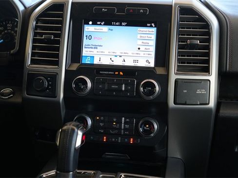 Used 2019 Ford F150 Platinum image 19