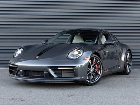 Certified 2022 Porsche 911 Carrera GTS image 1