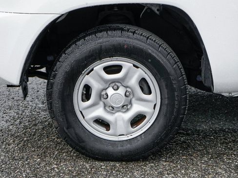 Used 2012 Toyota Tacoma 2WD Access Cab w/ SR5 Pkg image 31