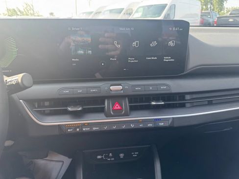 Used 2025 Kia K4 FWD image 19