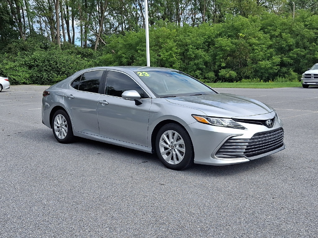 Certified 2023 Toyota Camry LE FWD image 3