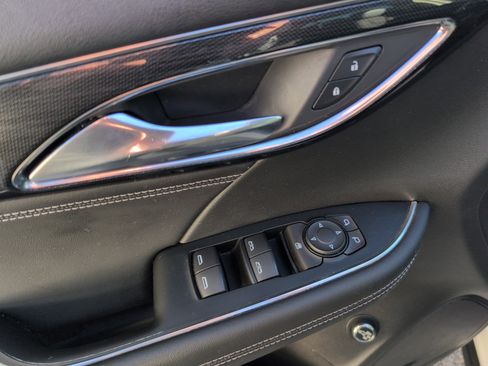 Used 2021 Buick Envision Preferred image 13