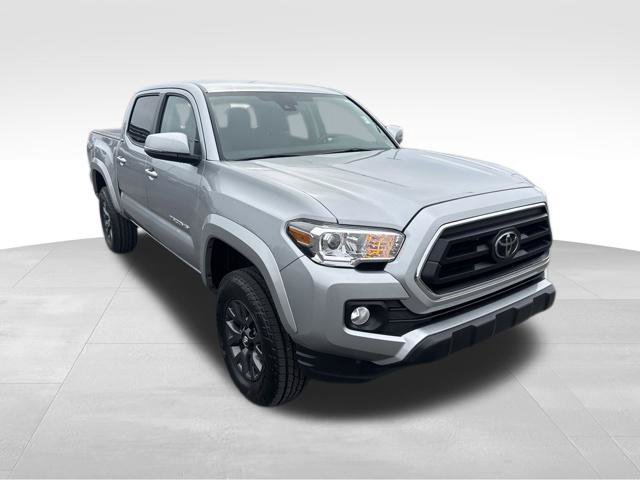 Used 2023 Toyota Tacoma SR5 w/ Technology Package AWD/4WD image 7