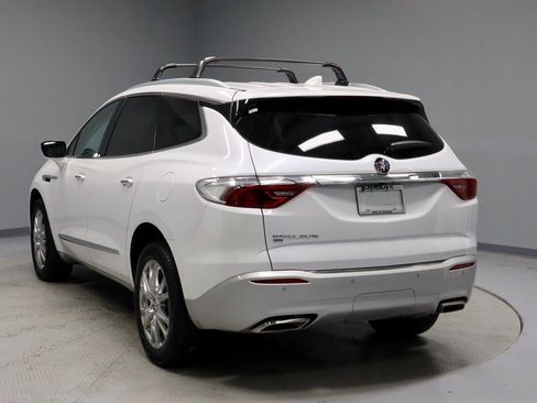 Used 2023 Buick Enclave Essence w/ Experience Buick Package image 6