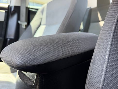 Used 2019 Toyota Corolla LE FWD image 15