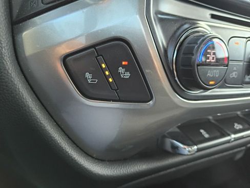 Used 2018 Chevrolet Silverado 1500 LT w/ All Star Edition AWD/4WD image 25