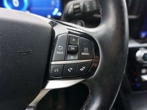 Used 2021 Ford Explorer Platinum w/ Equipment Group 601A image 9