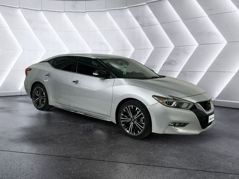 Used 2017 Nissan Maxima 3.5 SV w/ Dynamic Package image 1