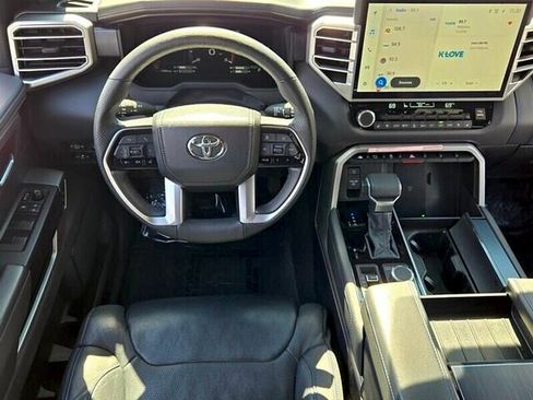 Used 2025 Toyota Sequoia Platinum AWD/4WD image 14