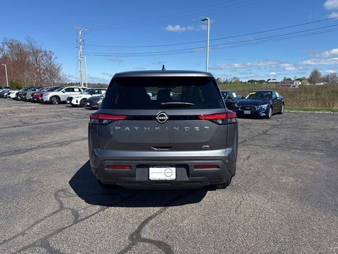 Certified 2024 Nissan Pathfinder S AWD/4WD image 4