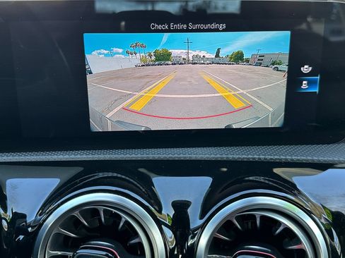 Used 2023 Mercedes-Benz CLA 250 image 35