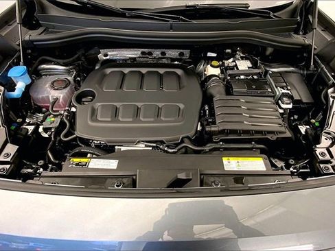 New 2026 Volkswagen Tiguan SE R-Line image 11