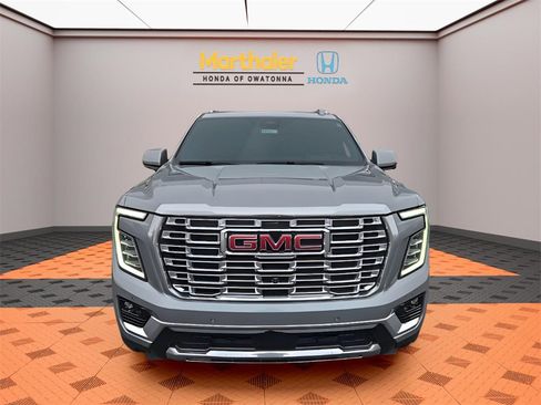 Used 2025 GMC Yukon XL Denali image 8