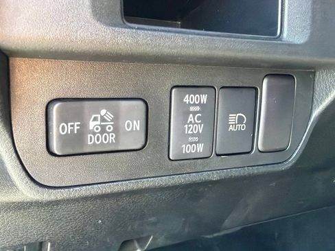 Certified 2019 Toyota Tacoma TRD Off-Road w/ Technology Package RWD image 35