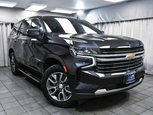 Used 2022 Chevrolet Tahoe LT w/ Luxury Package image 3