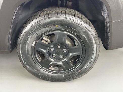 Used 2022 Jeep Renegade Sport AWD/4WD image 34