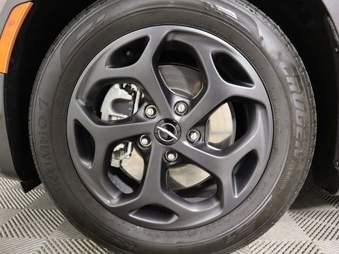 Used 2022 Chrysler Pacifica Touring-L w/ S Appearance Package image 28