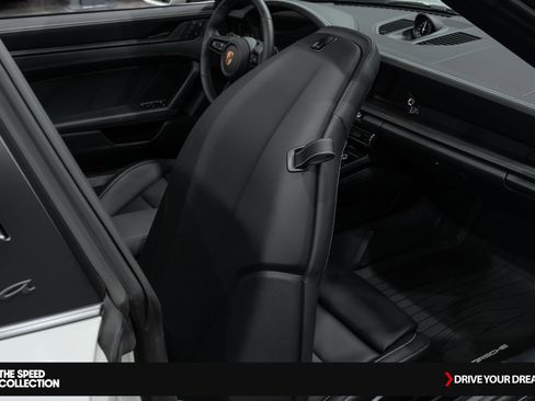 Used 2025 Porsche 911 Targa 4 GTS image 23