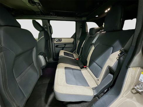 Used 2025 Ford Bronco Big Bend image 25
