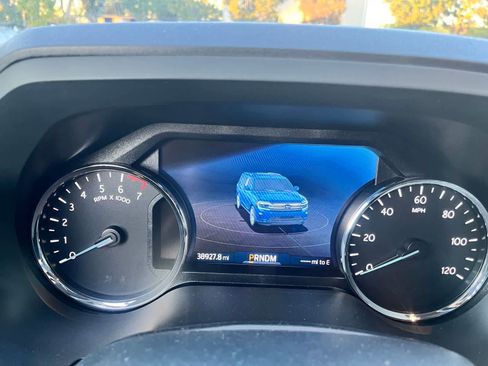 Used 2024 Ford Expedition XLT image 9