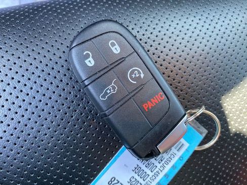 Used 2025 Dodge Durango R/T AWD/4WD image 26