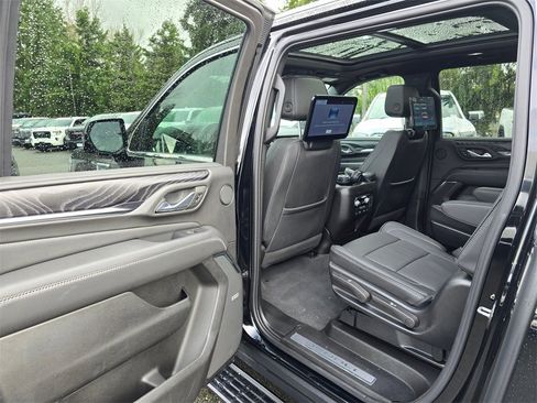 Used 2023 GMC Yukon XL Denali w/ Denali Reserve Package image 48