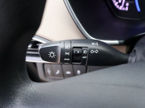 Used 2020 Hyundai Santa Fe SEL image 35