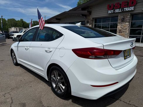 Used 2017 Hyundai Elantra SE FWD image 7