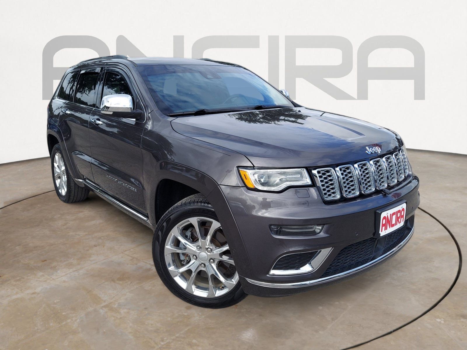 Used 2020 Jeep Grand Cherokee Summit AWD/4WD image 4