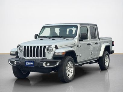 Used 2023 Jeep Gladiator Sport