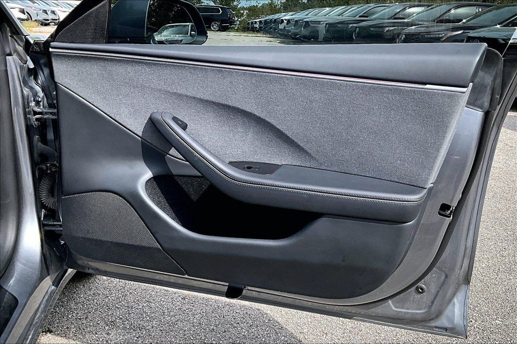 Used 2026 Tesla Model 3 RWD image 23
