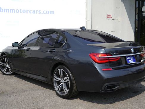 Used 2016 BMW 750i xDrive AWD/4WD image 4