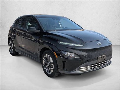 Used 2022 Hyundai Kona SEL w/ Convenience Package image 3