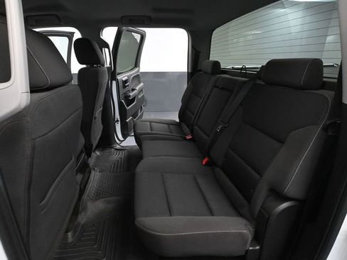 Used 2018 Chevrolet Silverado 1500 LT w/ All Star Edition image 39