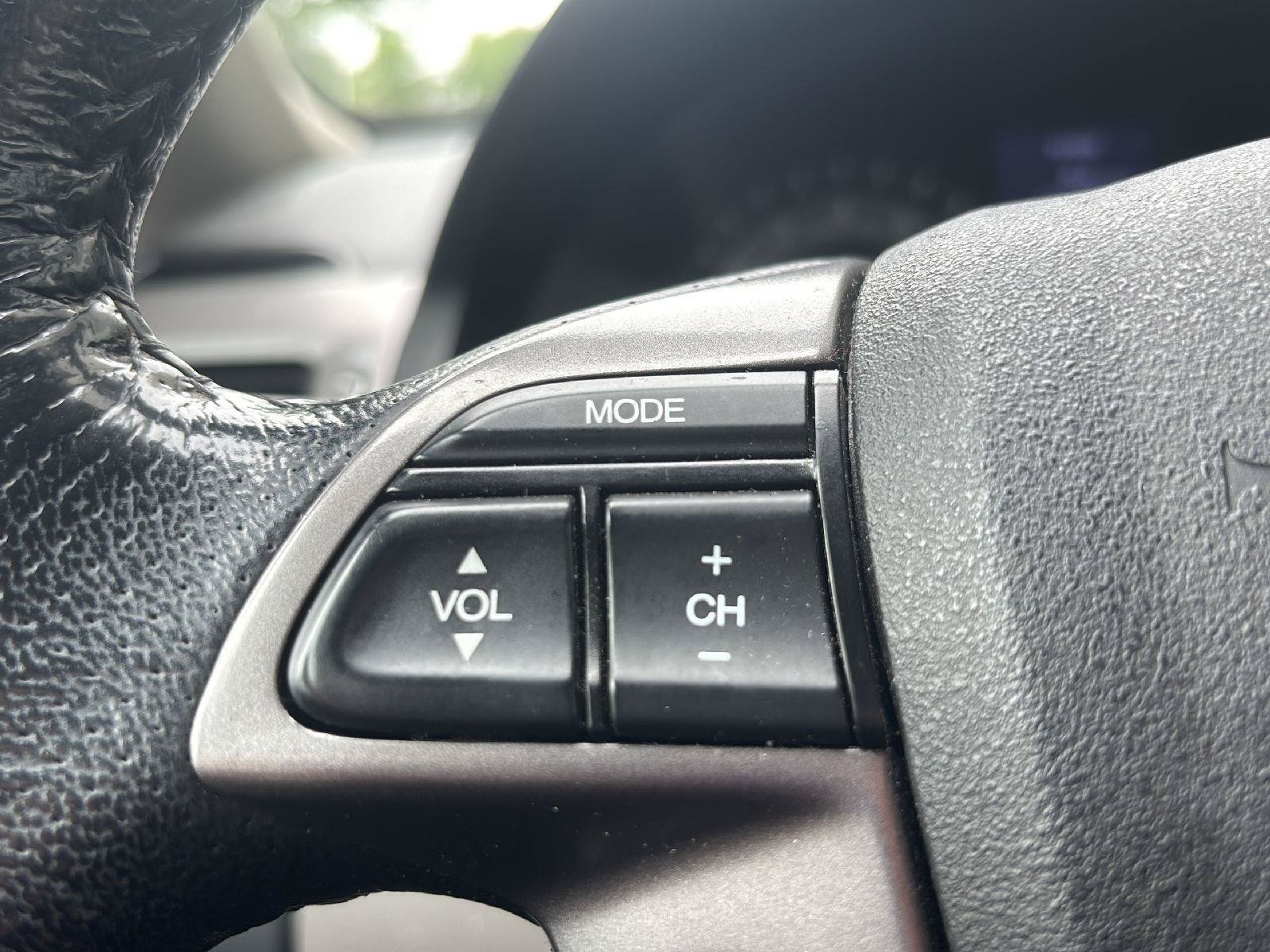Used 2016 Honda Odyssey Touring Elite image 11