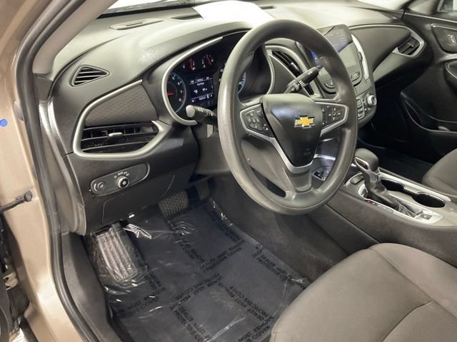 Used 2023 Chevrolet Malibu LT w/ Driver Confidence Package FWD image 19