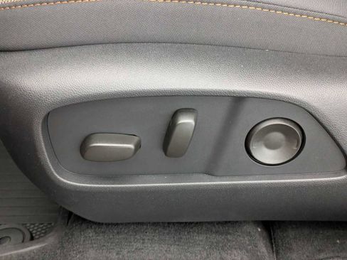 New 2026 Chevrolet Equinox ACTIV AWD/4WD image 18