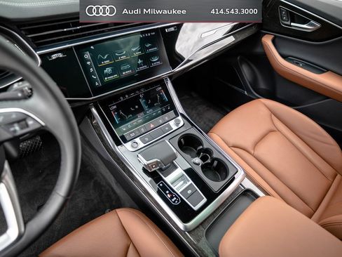 Used 2023 Audi Q7 2.0T Premium Plus w/ Premium Plus Package AWD/4WD image 21